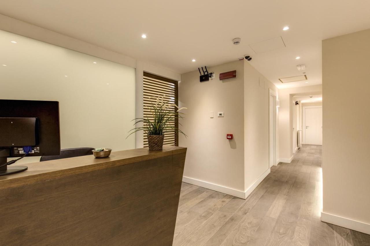 Bed and Breakfast Ecce Roma Екстер'єр фото